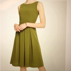 EUC Ann Taylor Olive Green Fit and Flare sleeveless Dress. Size 12.